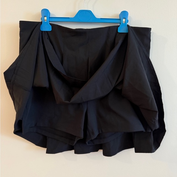 NEW - XL J. Crew Black Pleated Active Skort - Picture 3 of 7
